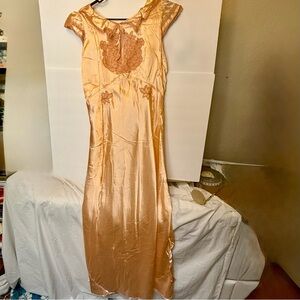 Pink Golden Satin Hollywood Glam Vintage Nightgown w Lace Appliqué Large? VTG